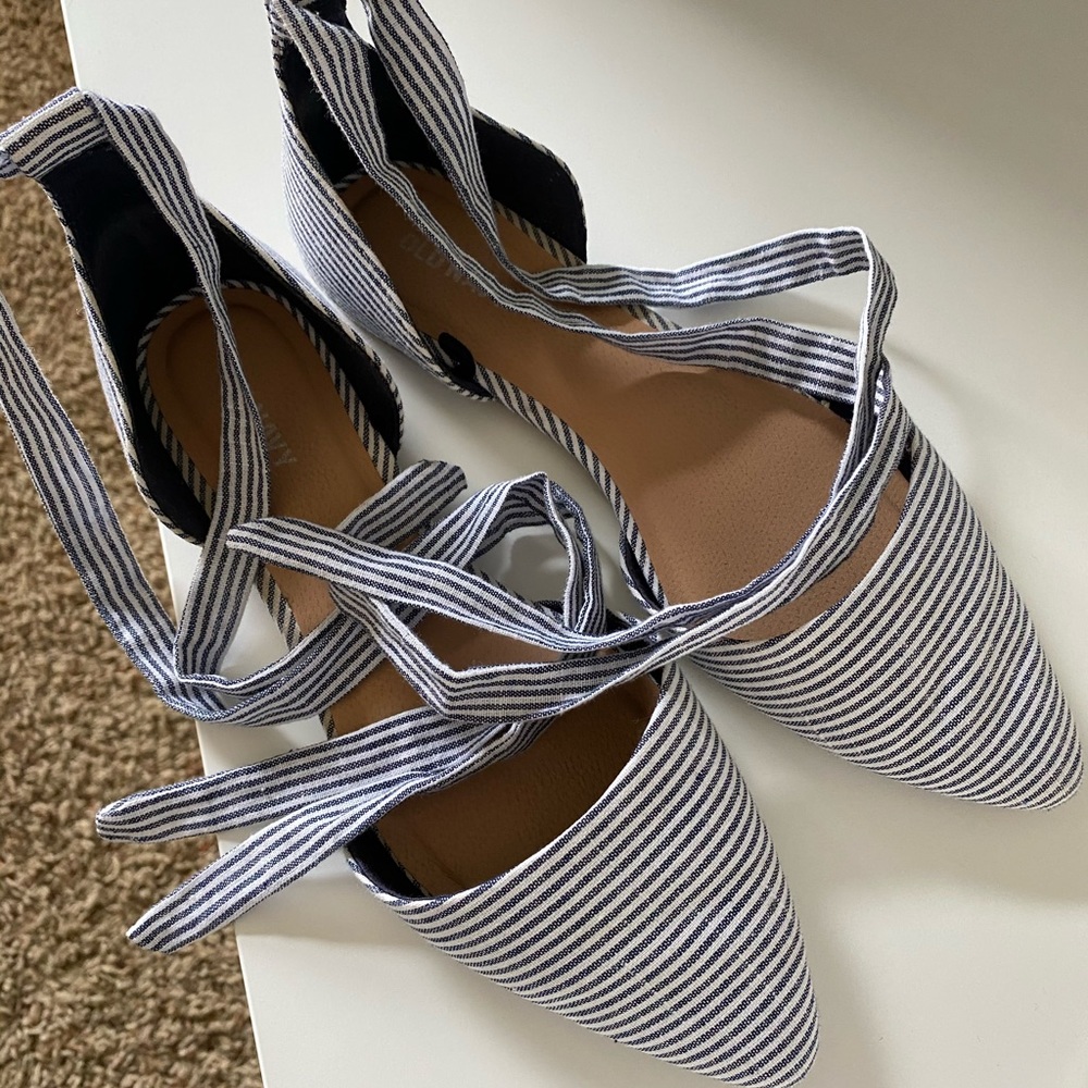 Old Navy Seersucker Ankle-Wrap Flats
